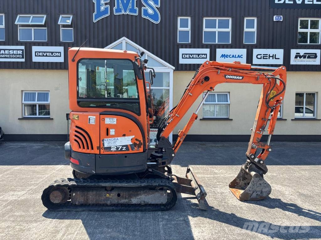 Doosan DX 27 Z Mini bagri <7t