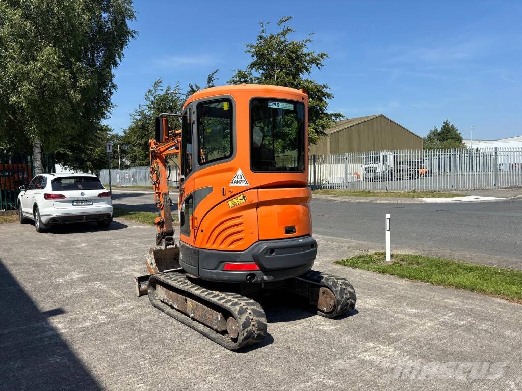 Doosan DX 27 Z Mini bagri <7t