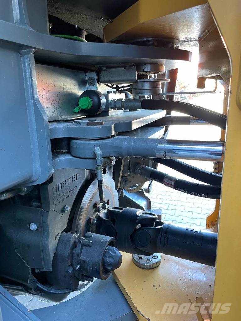 Liebherr L566 XPOWER Pyöräkuormaajat