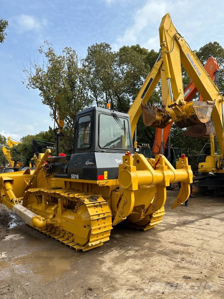 Shantui SD 16 크롤러 도저