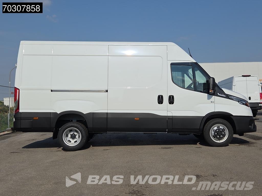 Iveco Daily 35C21 Neu! 3.0L Automatik L2H2 Doppelbereifu شاحنة مقفلة