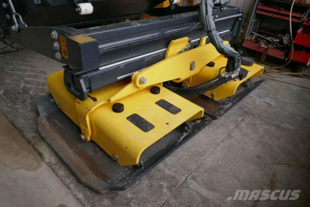 Bomag BW 213 BVC+P-5 Tiivistyskoneet
