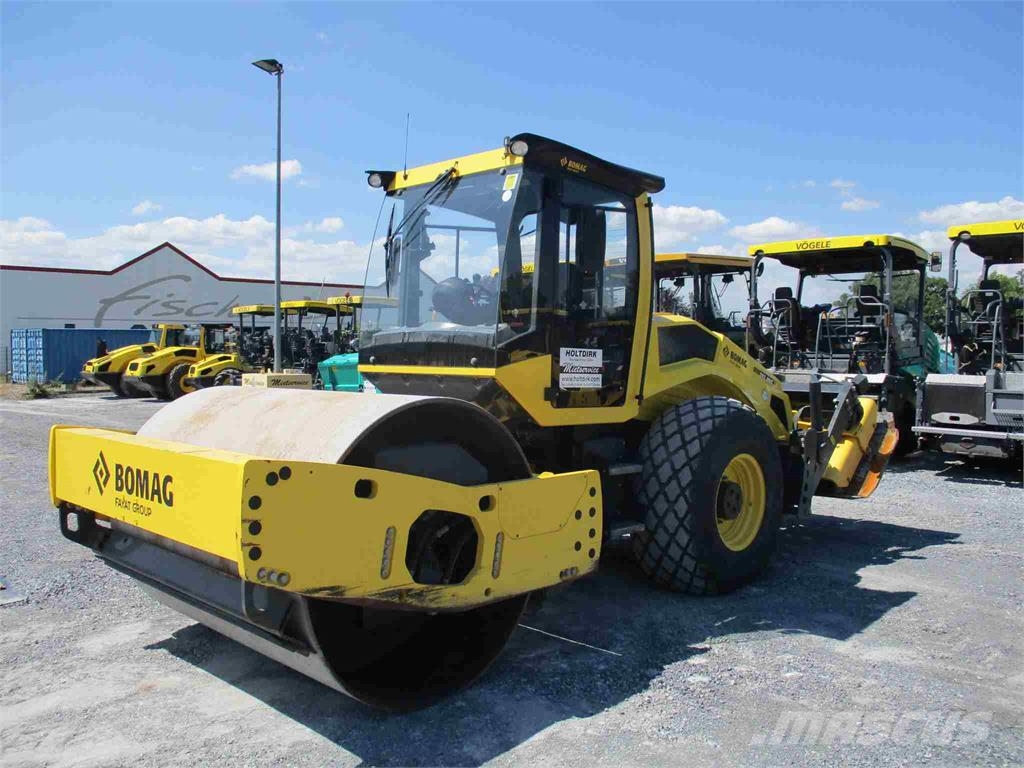 Bomag BW 213 BVC+P-5 Tiivistyskoneet