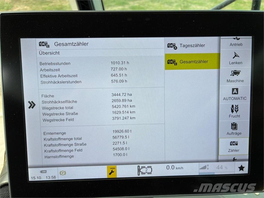 CLAAS Lexion 8700 TT Combine harvesters