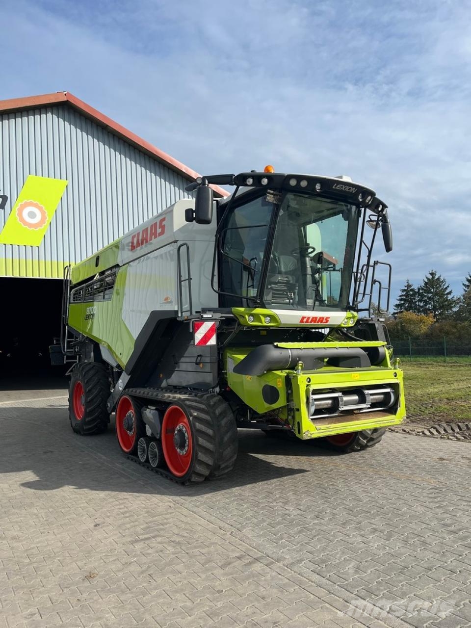 CLAAS Lexion 8700 TT Combine harvesters