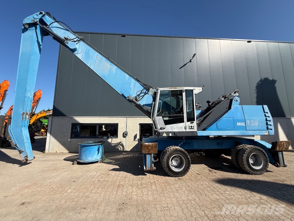 Fuchs MHL 350 D Materialumschlag