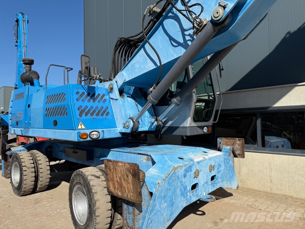 Fuchs MHL 350 D Materialumschlag