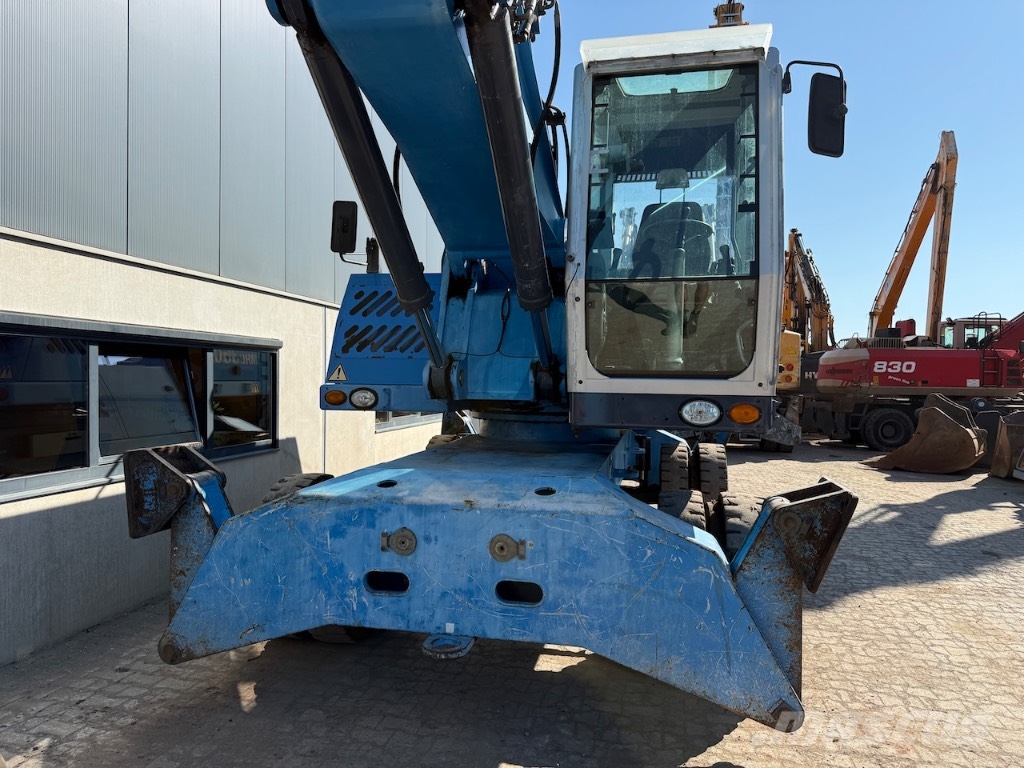 Fuchs MHL 350 D Materialumschlag