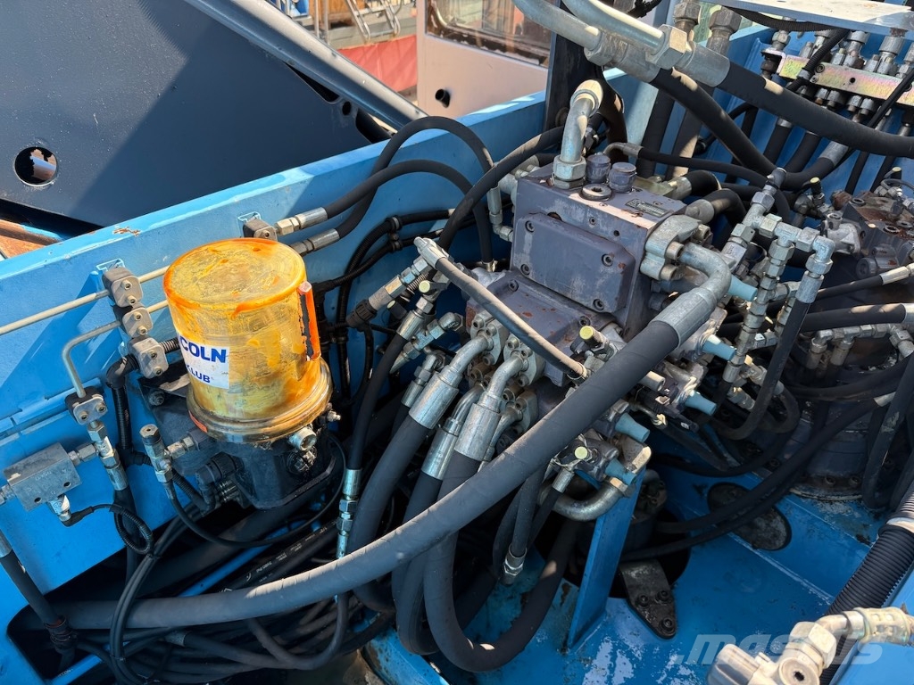 Fuchs MHL 350 D Materialumschlag