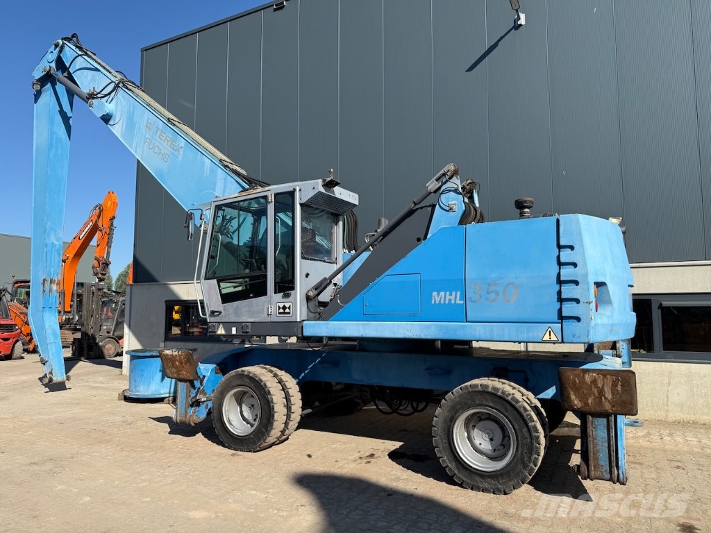 Fuchs MHL 350 D Materialumschlag