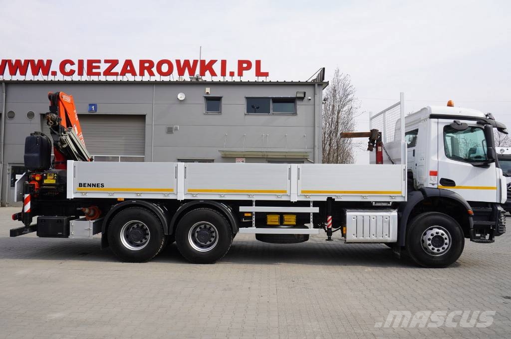 Mercedes-Benz Arocs 2633 flatbed truck / Crane FASSI F155A.0.23 Camiones grúa