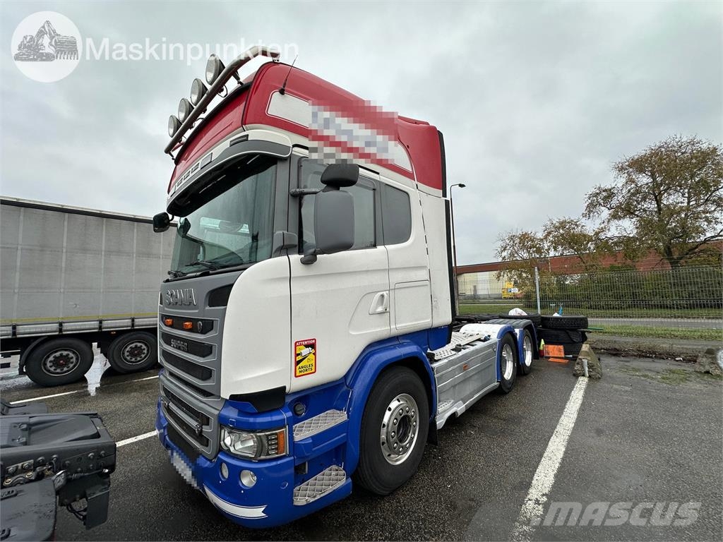 Scania R520LA6X2HNB 牵引车