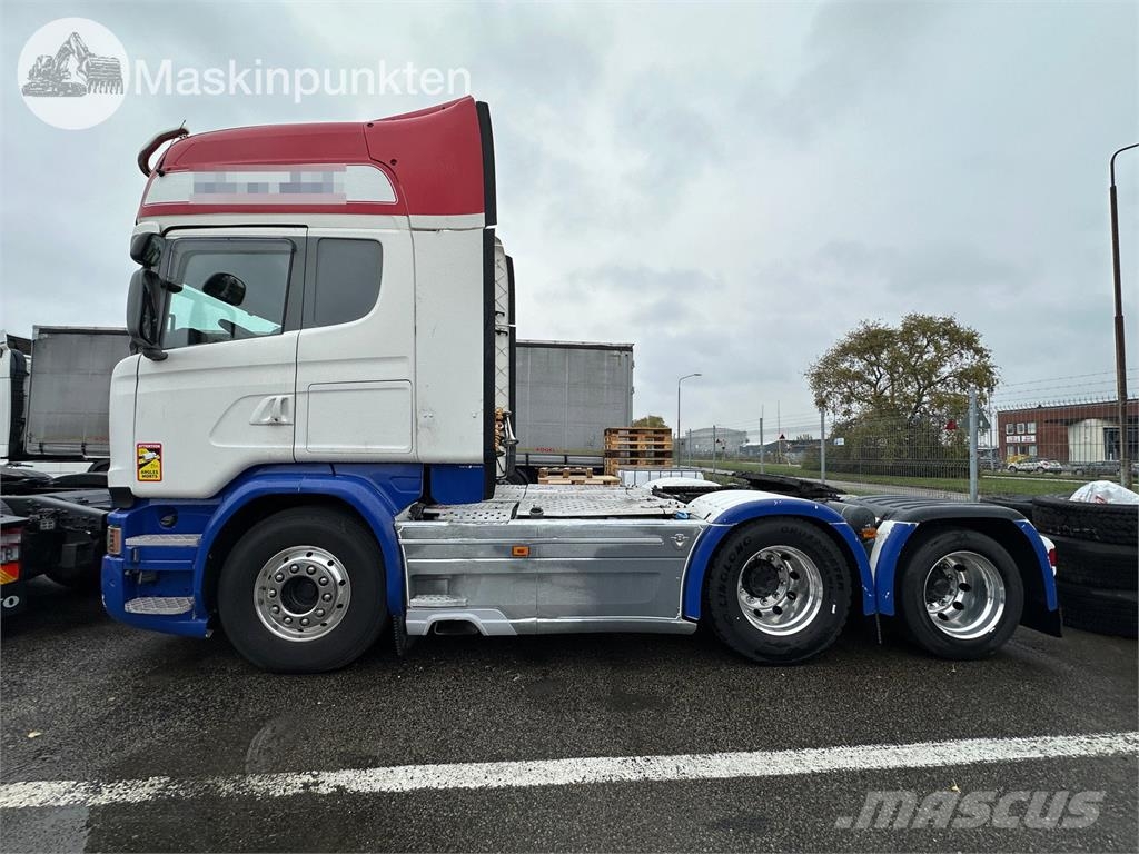Scania R520LA6X2HNB 牵引车