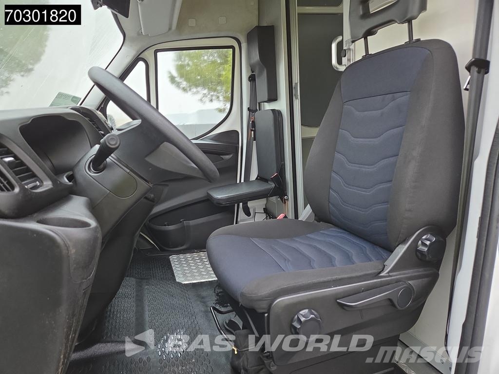 Iveco Daily 35S12 L2H2 - Capacidad de remolque de 3,5 to Lieferwagen
