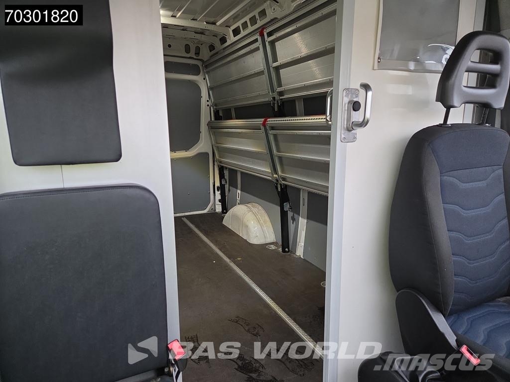 Iveco Daily 35S12 L2H2 - Capacidad de remolque de 3,5 to Lieferwagen