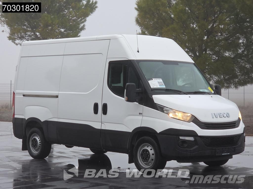 Iveco Daily 35S12 L2H2 - Capacidad de remolque de 3,5 to Lieferwagen