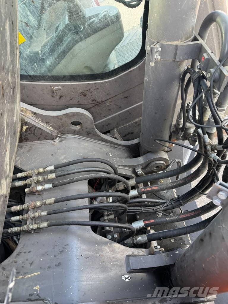 Volvo ECR 305 C L Roomikekskavaatorid