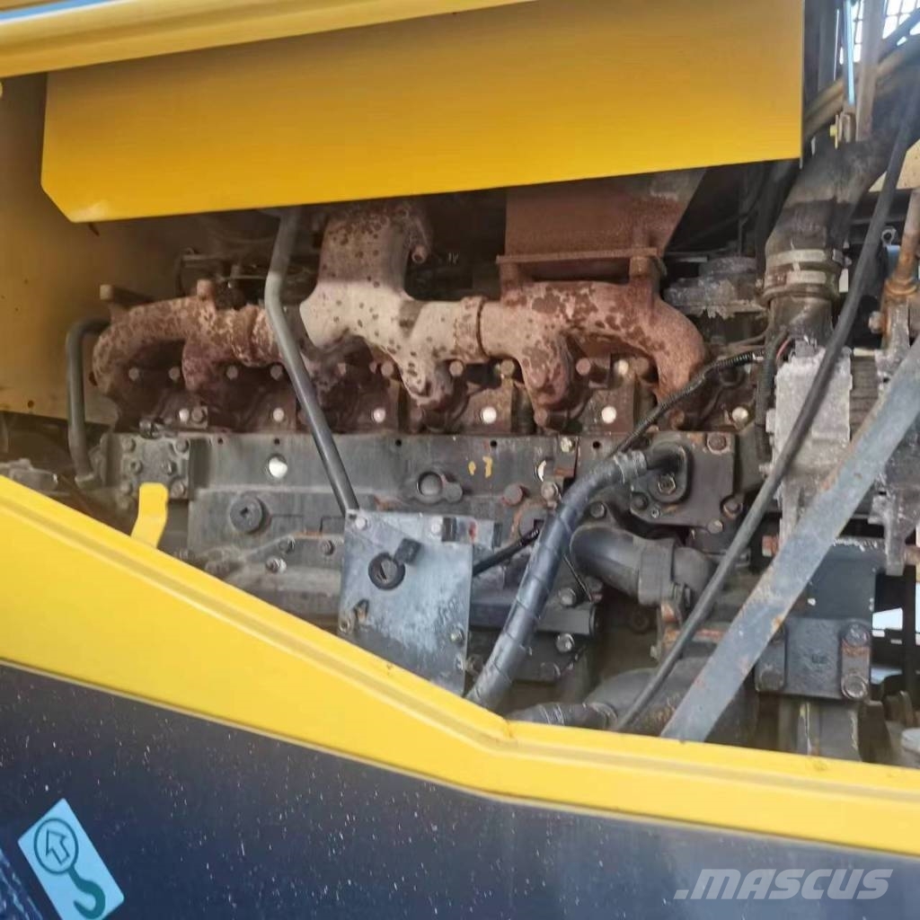 Komatsu WA 320-5 Utovarivači na kotačima