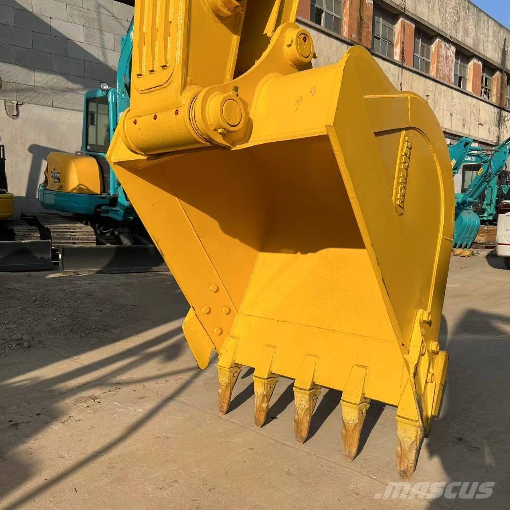 Komatsu PC 210 LC-8 Gravemaskiner på larvebånd