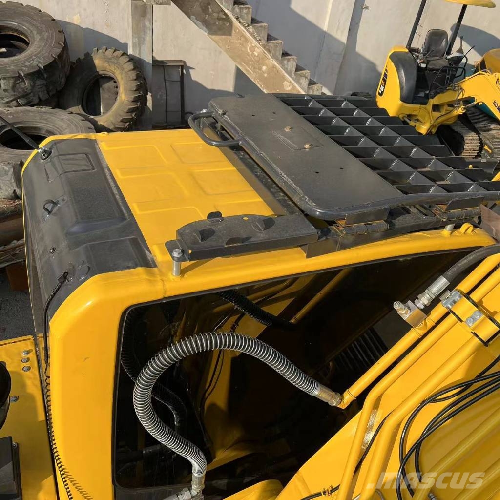 Komatsu PC 210 LC-8 Gravemaskiner på larvebånd