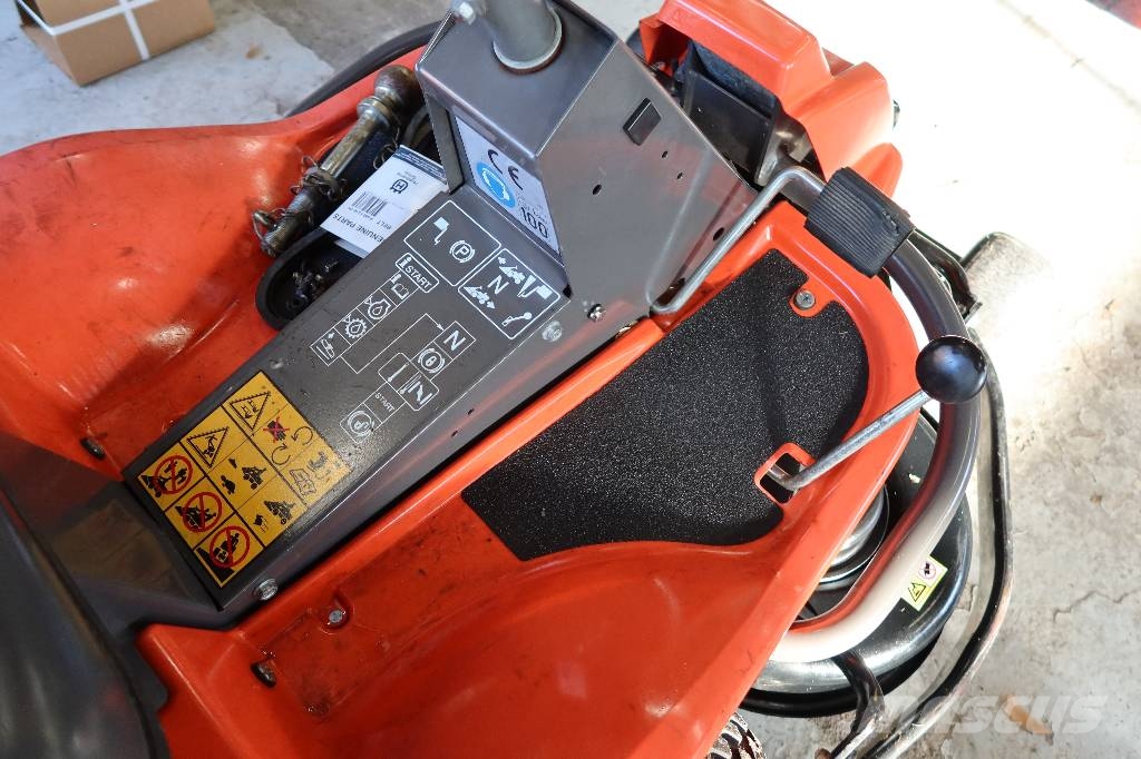 Husqvarna RIDER 13 ركوب الحشائش
