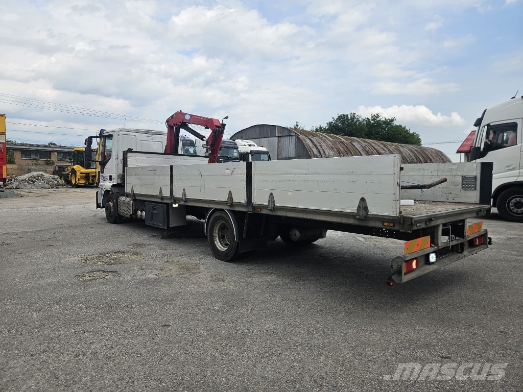 Iveco eurocargo 120-250 شاحنات ذات هيكل صندوقي