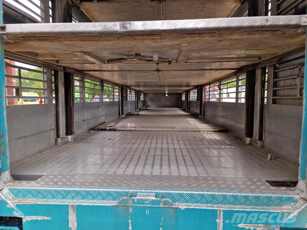 Lecitrailer Guiton livestock trailer 3 deck - Loadlift - Steer Semirremolques de ganado