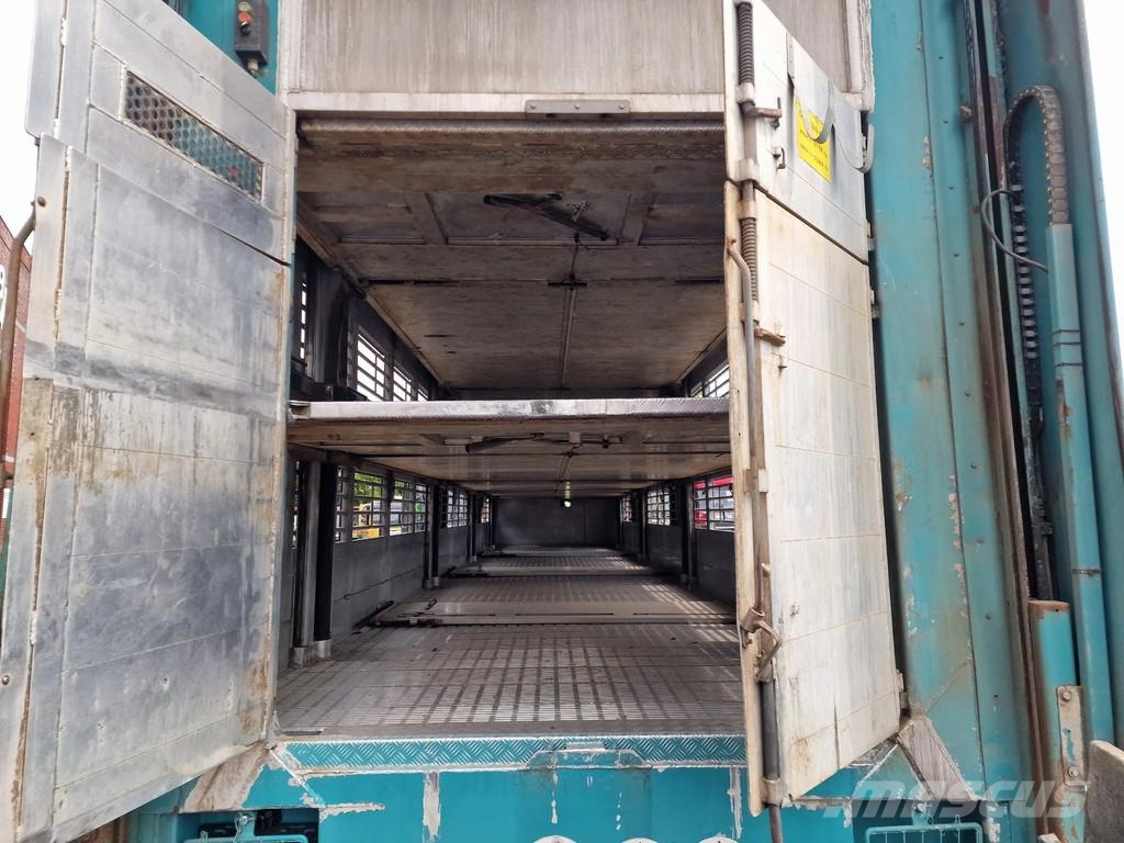Lecitrailer Guiton livestock trailer 3 deck - Loadlift - Steer Semirremolques de ganado