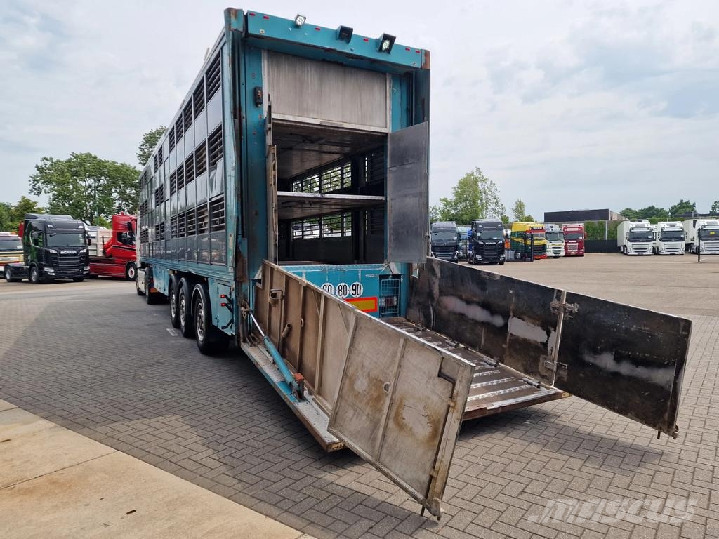 Lecitrailer Guiton livestock trailer 3 deck - Loadlift - Steer Semirremolques de ganado