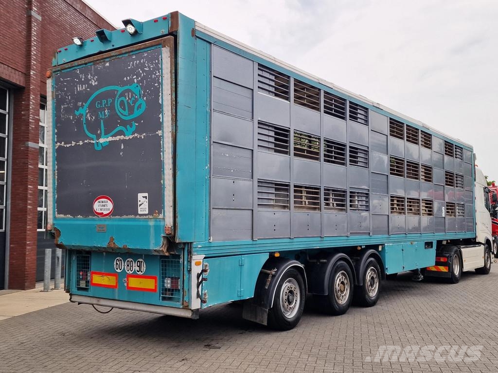 Lecitrailer Guiton livestock trailer 3 deck - Loadlift - Steer Semirremolques de ganado