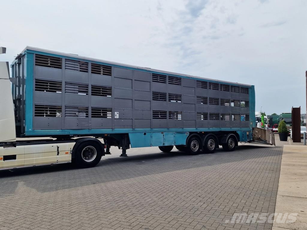 Lecitrailer Guiton livestock trailer 3 deck - Loadlift - Steer Semirremolques de ganado