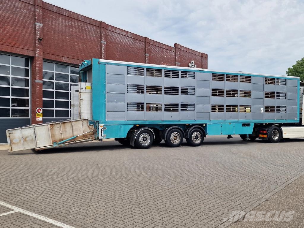 Lecitrailer Guiton livestock trailer 3 deck - Loadlift - Steer Semirremolques de ganado
