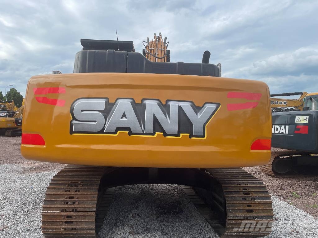 Sany SY 215 H حفارات وسط 7 طن - 12 طن