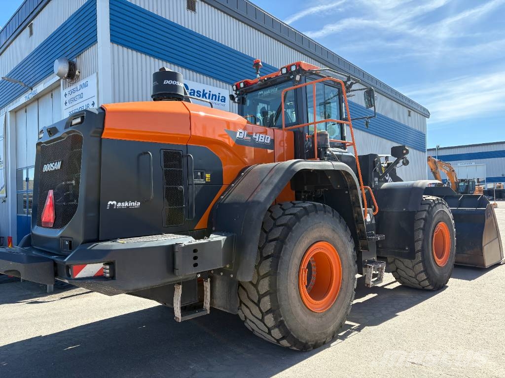Develon DL480-7 Колесни товарачи