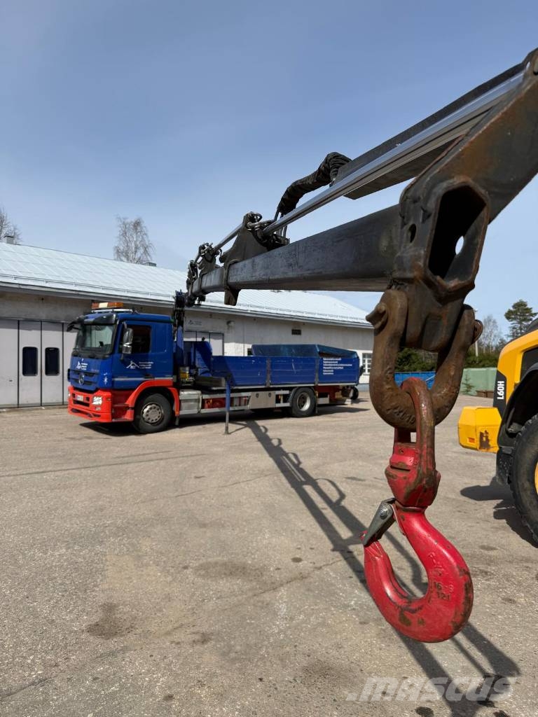 Mercedes-Benz Actros 1832 L شاحنات الرافعات