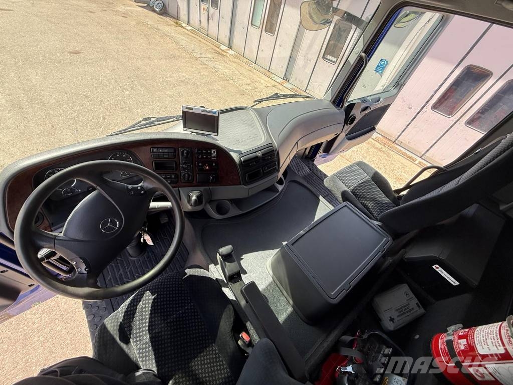 Mercedes-Benz Actros 1832 L شاحنات الرافعات