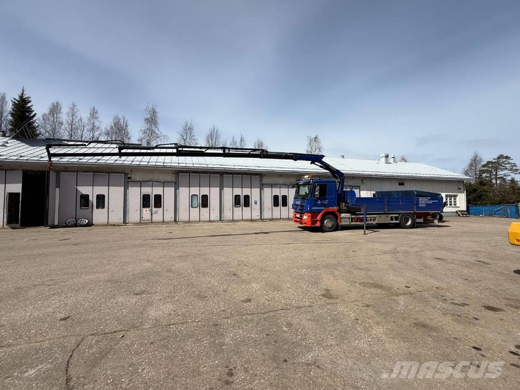 Mercedes-Benz Actros 1832 L شاحنات الرافعات