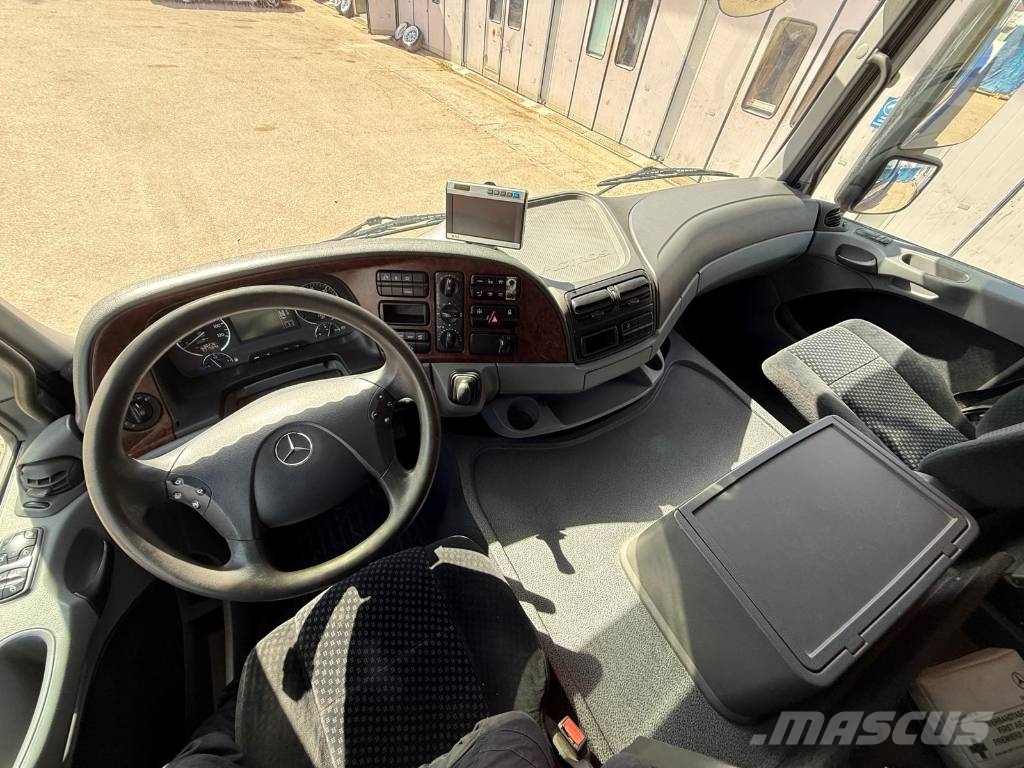 Mercedes-Benz Actros 1832 L شاحنات الرافعات