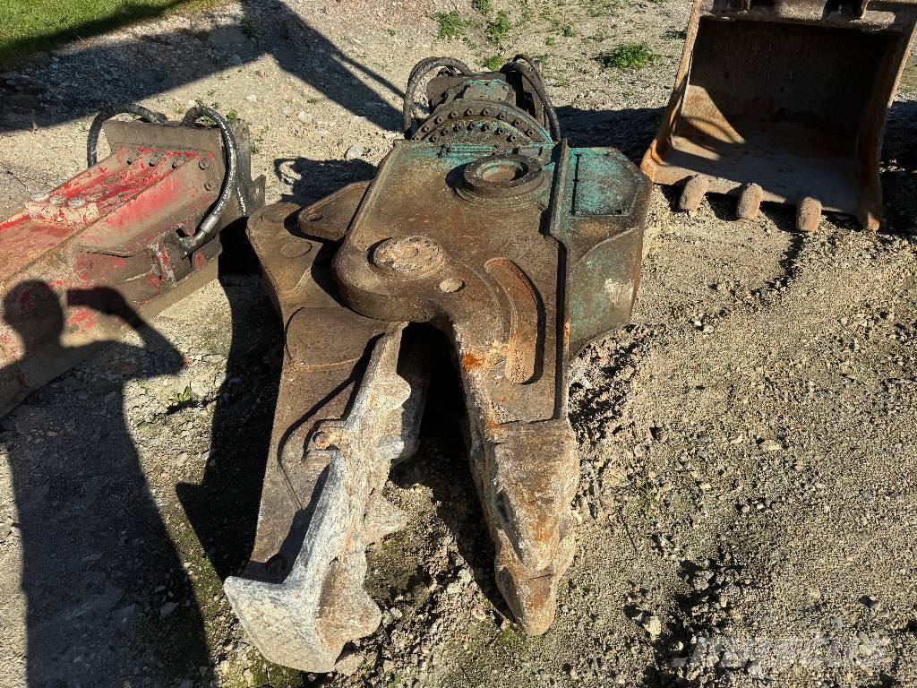 Hitaci ZX 225 USRLC-6 Rupsgraafmachines