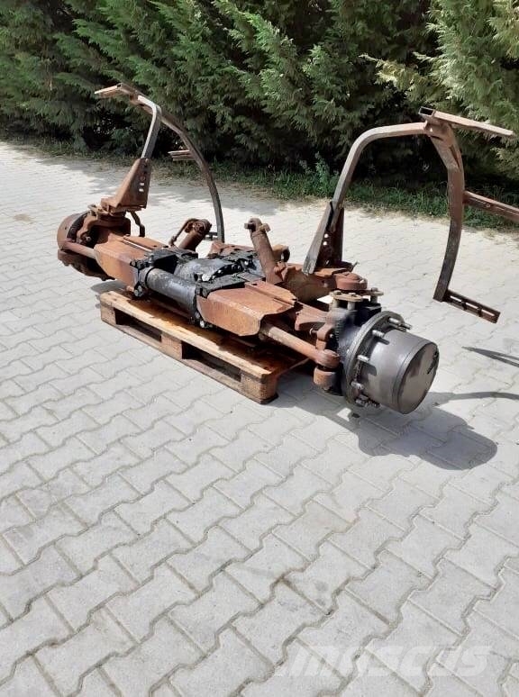Fendt 822 S4 FRONT AXLE IN PARTS Chassis og understell