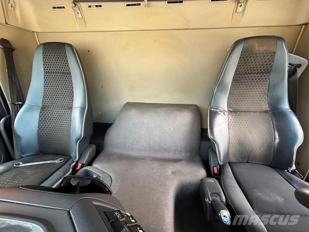 Volvo FM 410 8x4*4 BERGER L110 / HYVALIFT L=5700 mm Vlakke laadvloer met kraan