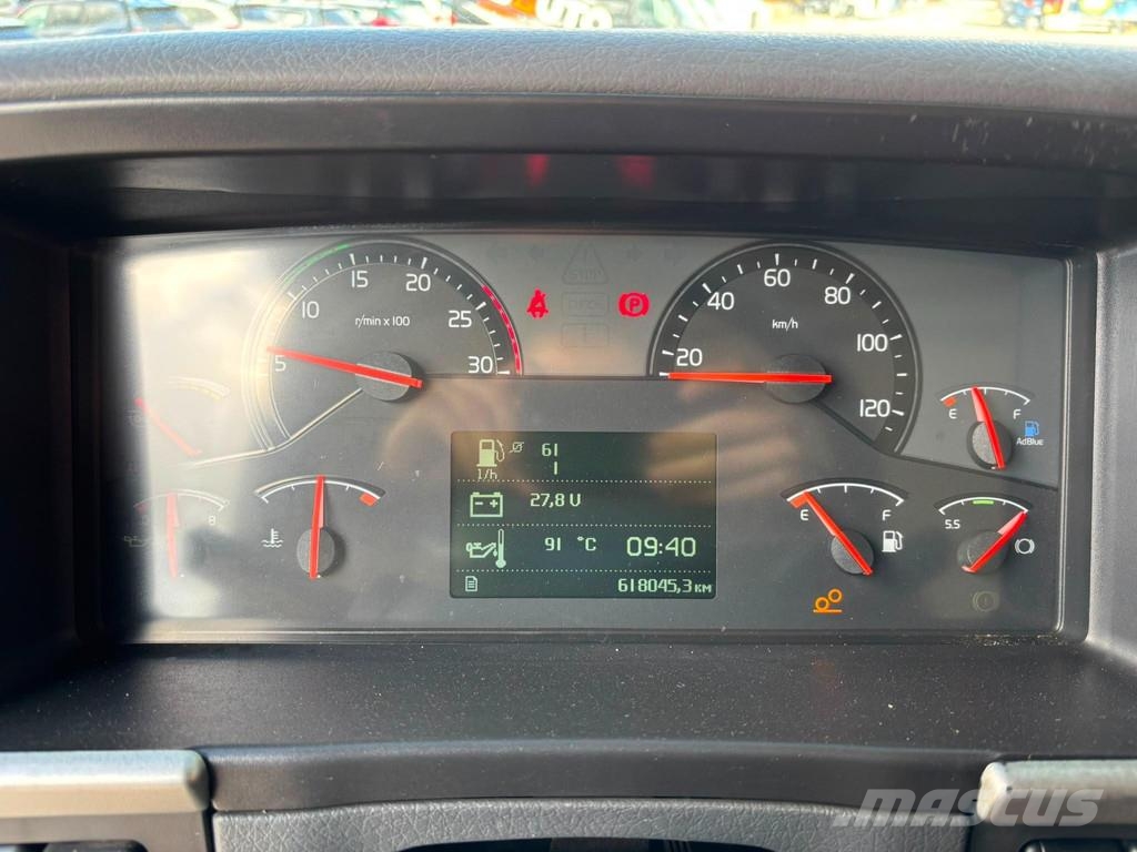 Volvo FM 410 8x4*4 BERGER L110 / HYVALIFT L=5700 mm Vlakke laadvloer met kraan