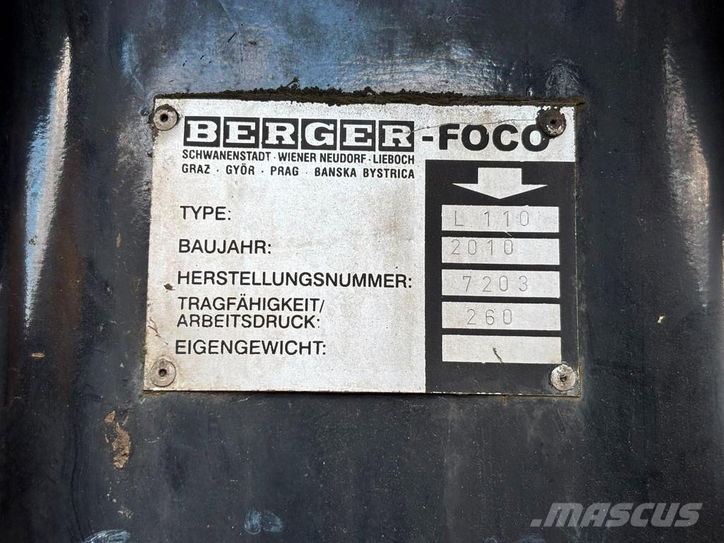 Volvo FM 410 8x4*4 BERGER L110 / HYVALIFT L=5700 mm Vlakke laadvloer met kraan