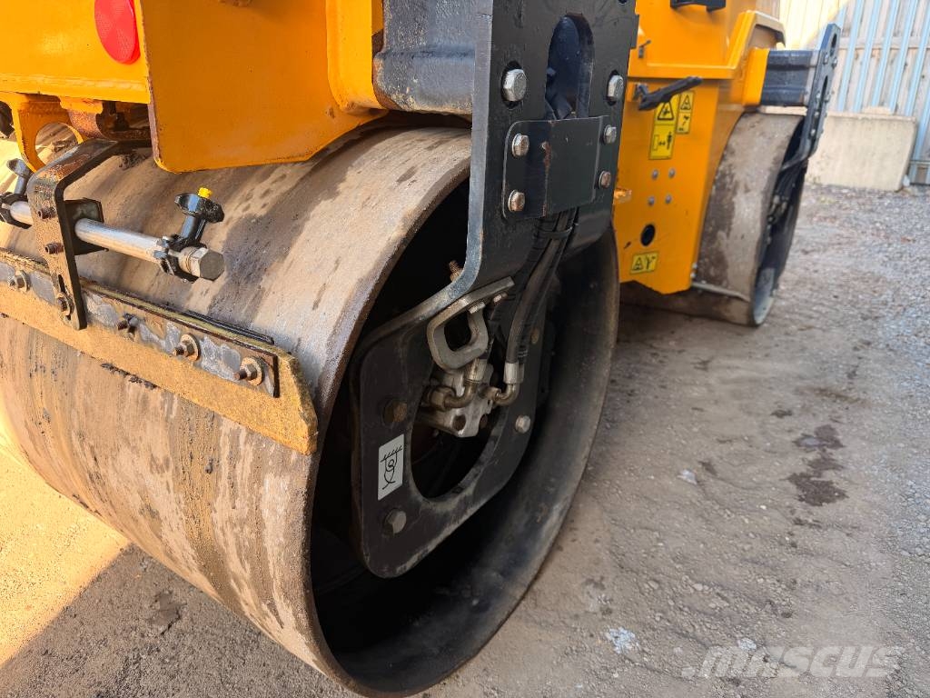 JCB CT 260-120 Twin Drum Roller Divvalču grunts veltņi