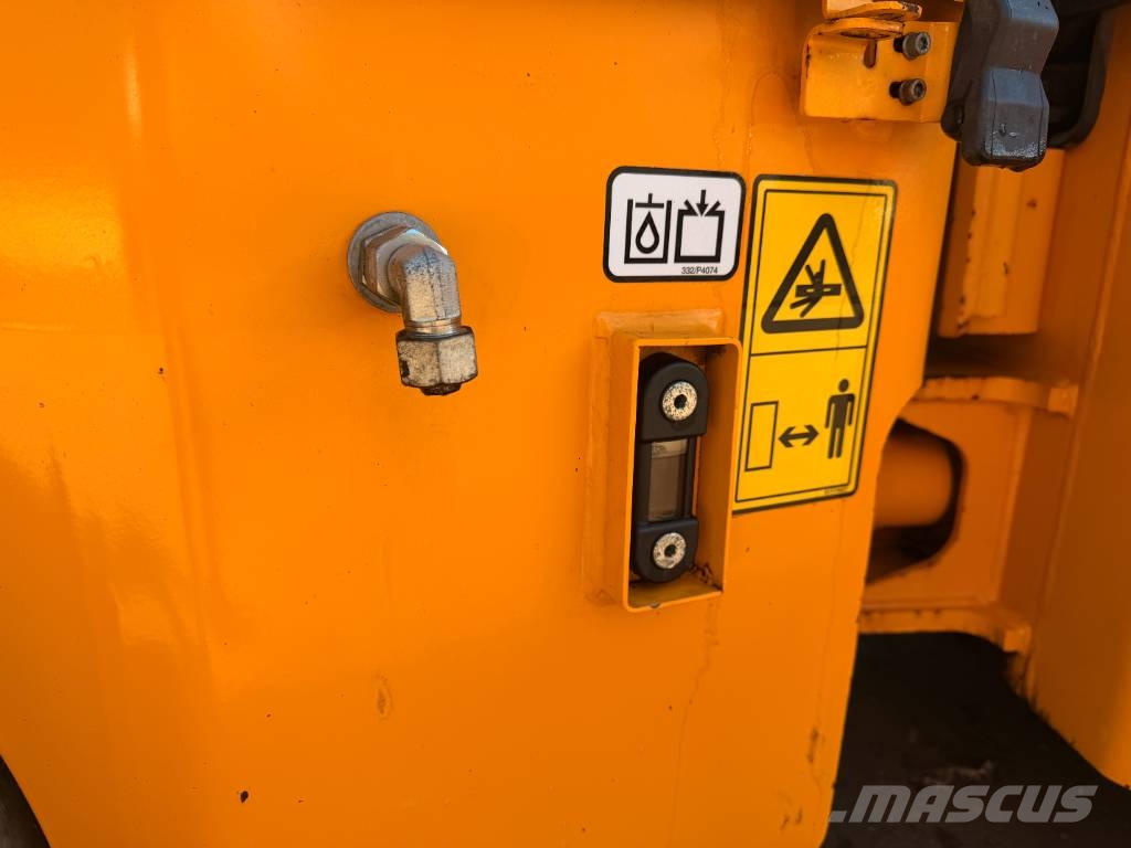 JCB CT 260-120 Twin Drum Roller Divvalču grunts veltņi