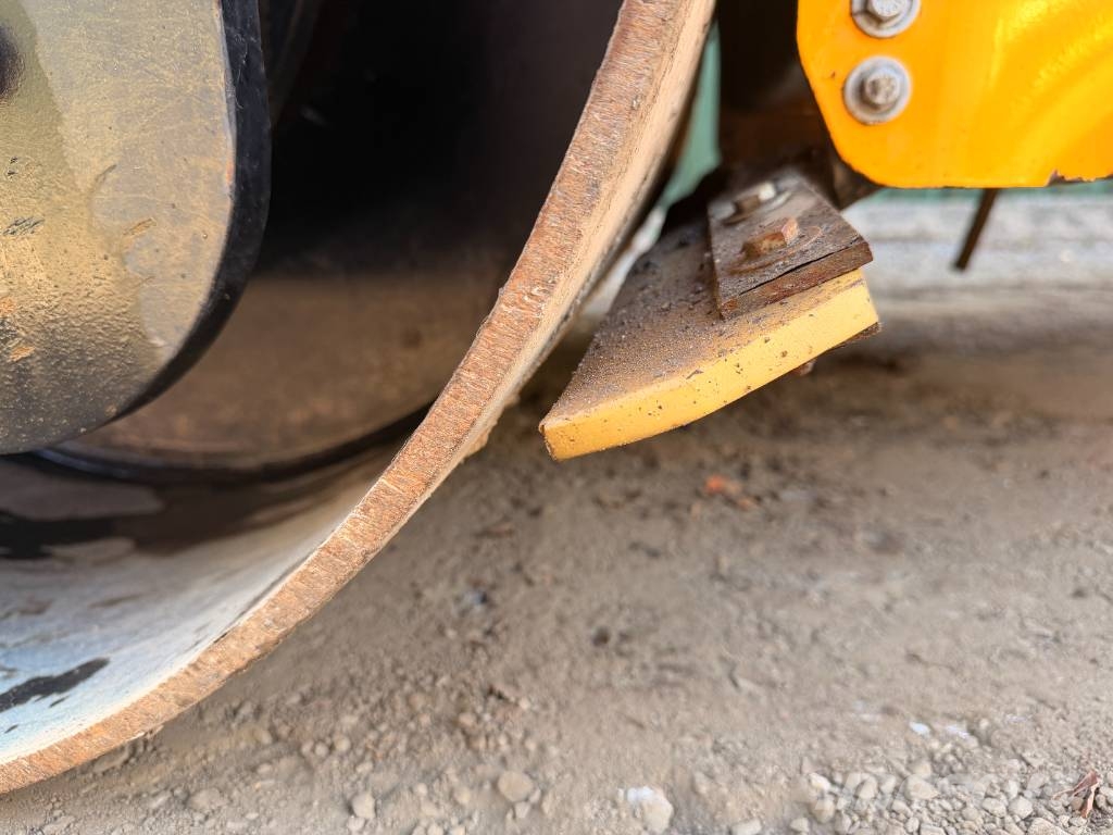 JCB CT 260-120 Twin Drum Roller Divvalču grunts veltņi