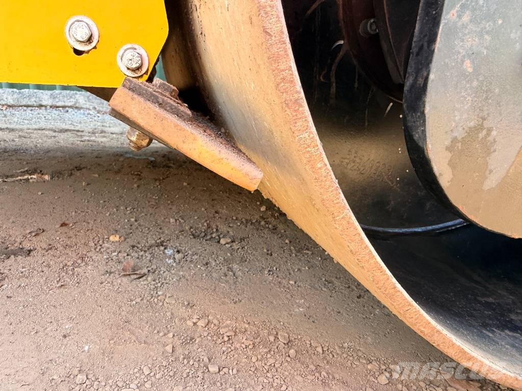 JCB CT 260-120 Twin Drum Roller Divvalču grunts veltņi