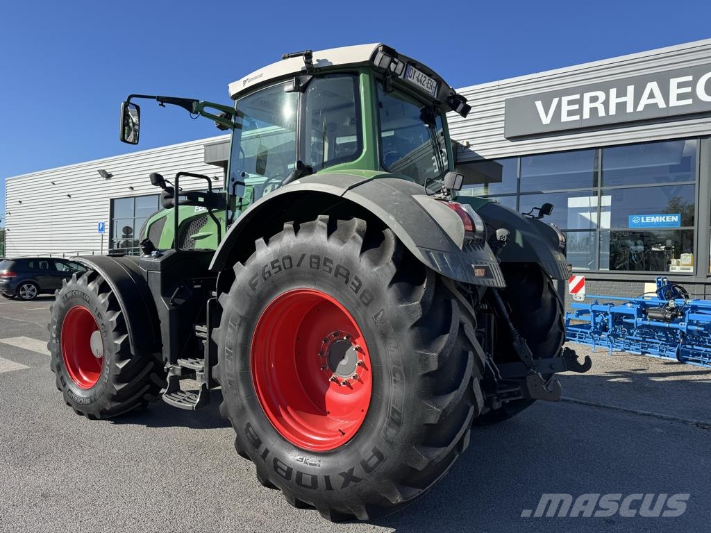 Fendt 824 VARIO PROFI + Трактори