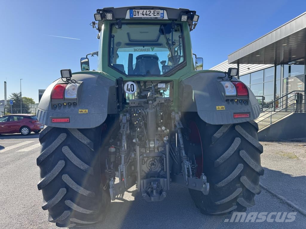 Fendt 824 VARIO PROFI + Трактори