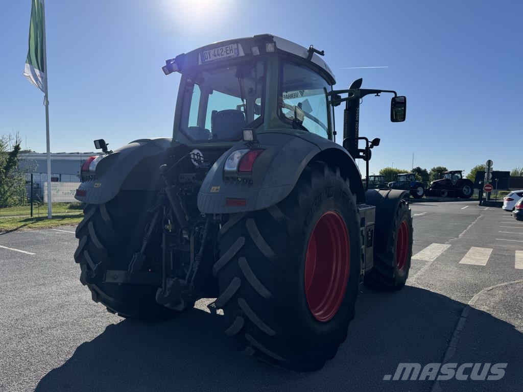 Fendt 824 VARIO PROFI + Трактори